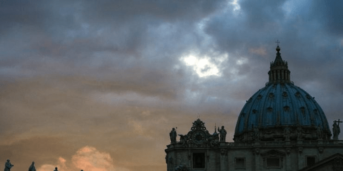 vaticano-sombras